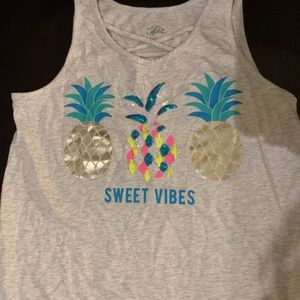 Grey pineapple tank top for summer🍍☀️